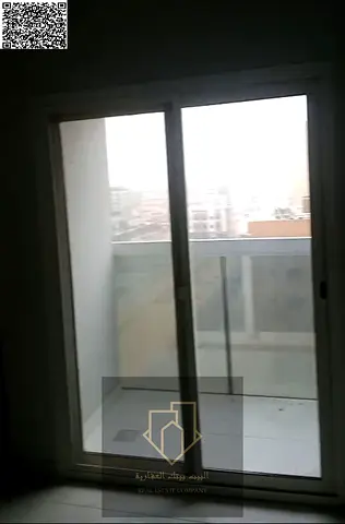 شقة حديثة إطلالة ممتازة موقع حيوي