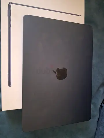 Apple MacBook Air M4 2025 13-inch (Space Gray) - Good Condition