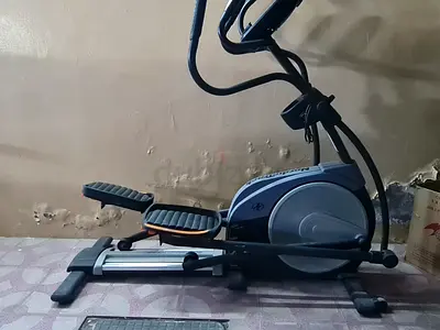NordicTrack E 9.5 Elliptical Trainer / Cross Trainer