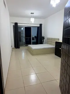 Private room available for rental in karama