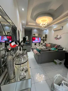 Luxury corner villa on a main road for annual rent at a great price. 4 master bedrooms, 2 large hall
