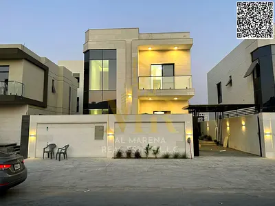 فيلا شارع وسكه طابقين و مجلس وصاله من المالك مباشر تشطيب شخصي ع شارع رئيسي قريب جميع الخدمات تملك حر لجميع الجنسيات  في أرقي مناطق عجمان..