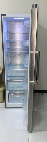 Hisense 484L (Gross) Upright Refrigerator in excellent condition.