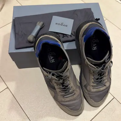 Hogan Mens Grey Sneakers with Original Box and Extras - Size 9 43