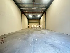 Luxury warehouse very prime lecation 8kw electric power Business center easy exit Dubai only jest 11