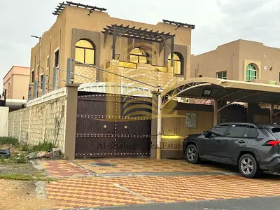 للبيع فيلا في الروضه 2