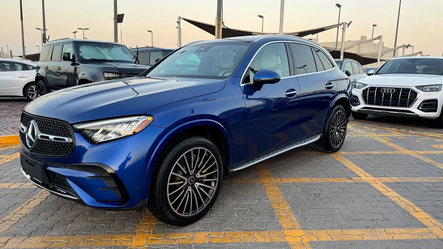 Mercedes-Benz GLC-Class 2023 — photo 1 of 12