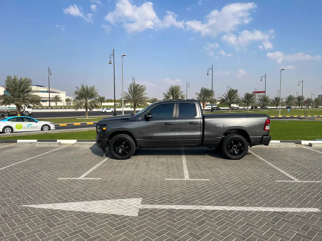 Dodge Ram 2021 — photo 1 of 12