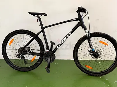 Giant Rincon Mountain Bike – Excellent Condition | Like New | Large Frame Size