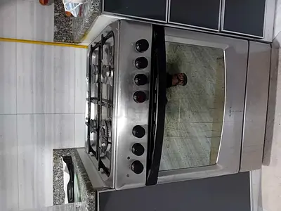 Used stainless steel gas cooker with oven - good working condition