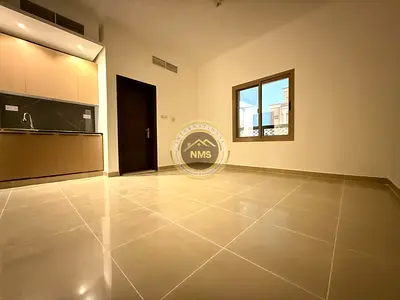 Modern Studio l Prime Location I I From Owner