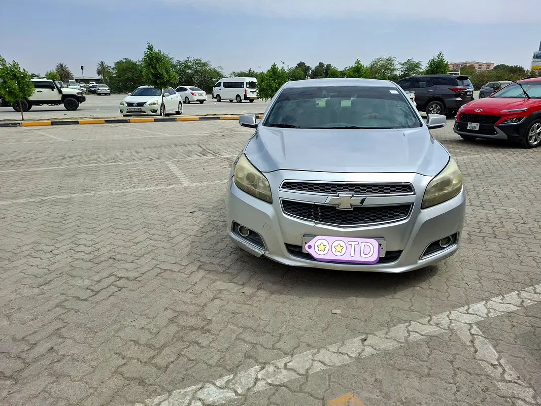 Chevrolet Malibu 2013 — photo 1 of 7