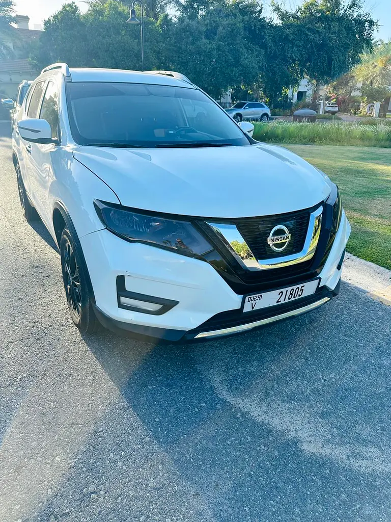 Nissan Rogue 2016 — photo 1 of 9