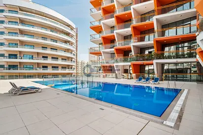 Fully Furnished Studio Close To Central Mall with 6 cheques