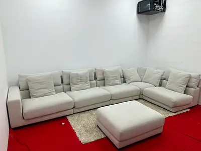 Almost brand new Chattlesmore sofa