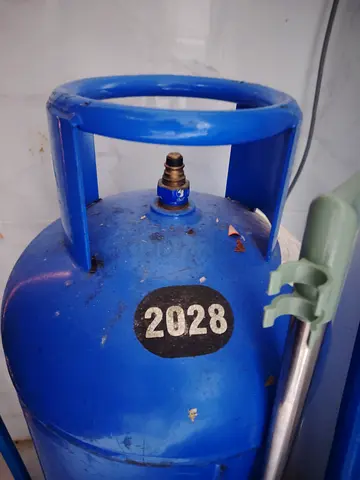 Big LPG Gas Cylinder (Blue) - Good Condition, gas stove with regulater and hose