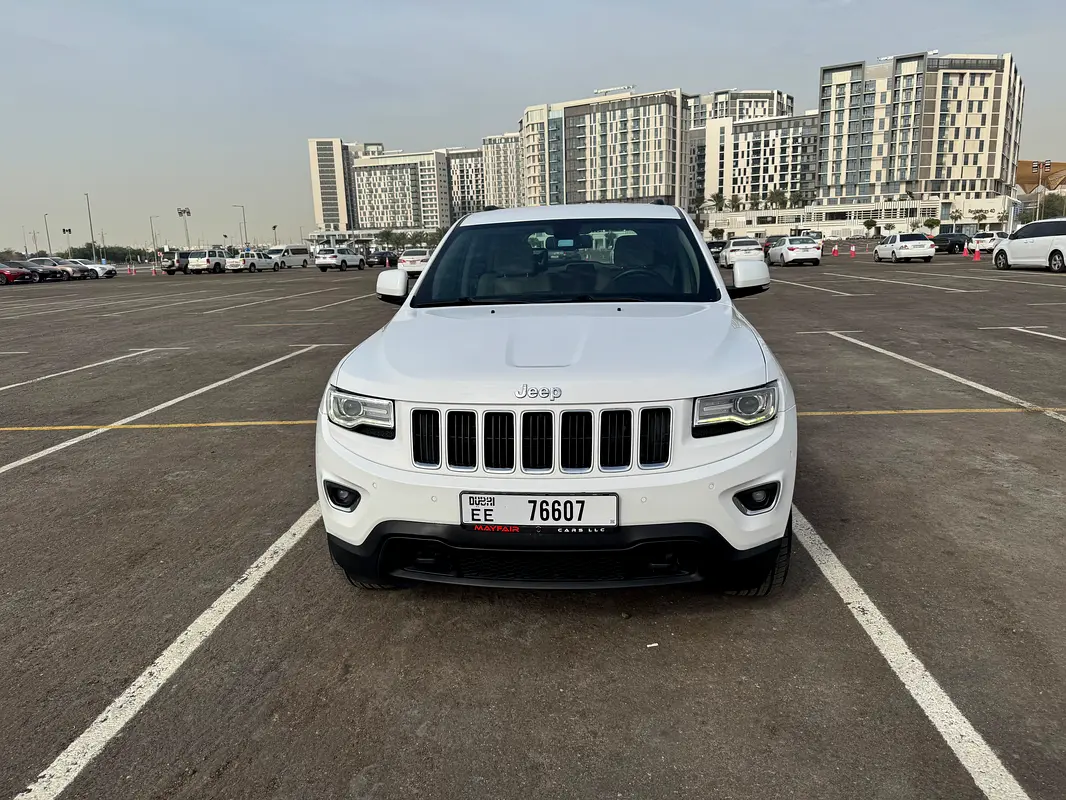 Jeep Grand Cherokee 2015 — photo 1 of 20