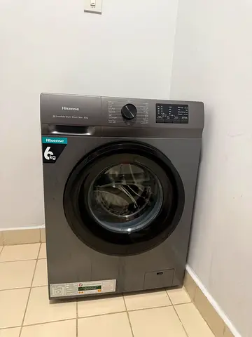 Hisense 6kg Front Load Washing Machine - Like New