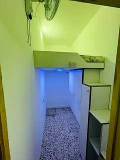 Room with partition