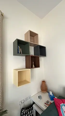 Set of 5 Wall-mounted Cube Shelves – Mixed Wood Colors, Good Condition