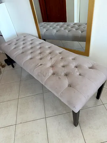 Beige Tufted Upholstered Bench / Entryway Ottoman - Good Condition