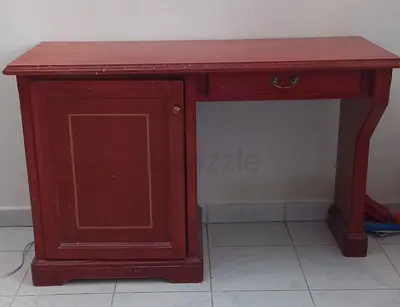 Wooden writing table in very good condition
