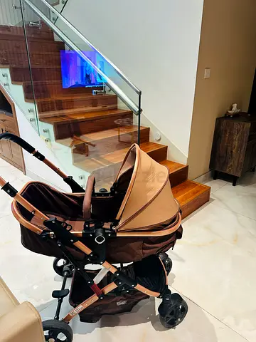 Stroller and Car Seat Set – Suitable for Newborn to 1–2 Years