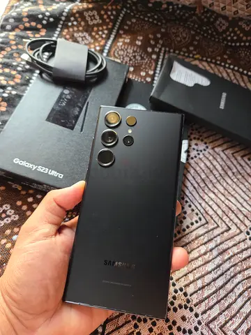 Samsung Galaxy S23 Ultra - Good Condition with Original Box and Charger