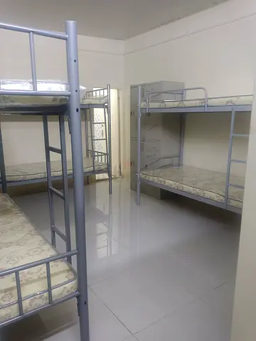 Ladies Bed space 1 minute walk from ADCB metro (Indian, Pakistani,Nepali)