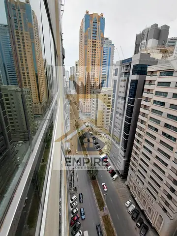 SPACIOUS SHOPE FOR BUSINESS AND TRADING//PRIME LOCATION//READY TO MOVE//CLOSE EXIT TO DUBAI