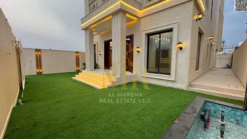 فيلا طابقين وروف  بسعر شامل رسوم التسجيل والتلميك على الشارع الرئيسي جاهزة للسكن في أرقي مناطق عجمان تملك حر لجميع الجنسيات بدون دفعة مقدمة. .