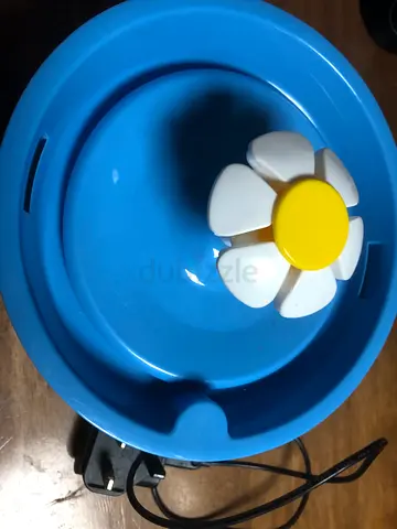 Cat water fountain with filter