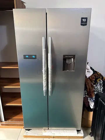 hisense doubledoor Side-by-Side Stainless Steel Refrigerator with Water Dispenser - Good Condition