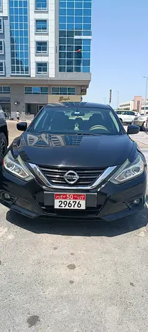 Black Color - 2018 Nissan Altima 2.5 SV - 167000 km