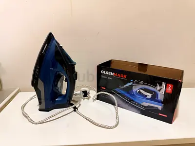 Used Olsenmark Steam Iron - Good Working Condition