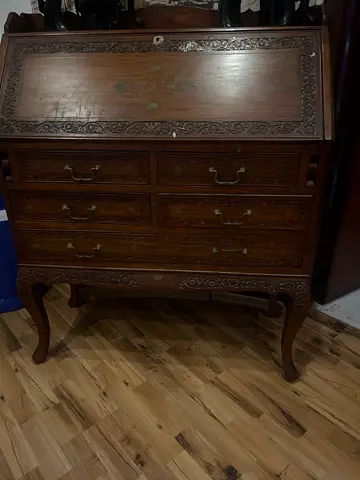 Antique Wooden Dresser / Chest of Drawers with Carved Details