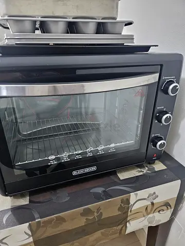 Black+Decker Countertop Electric Oven - Good Working Condition