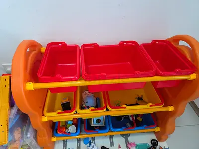Kids multi-bin toy organizer with removable plastic trays
