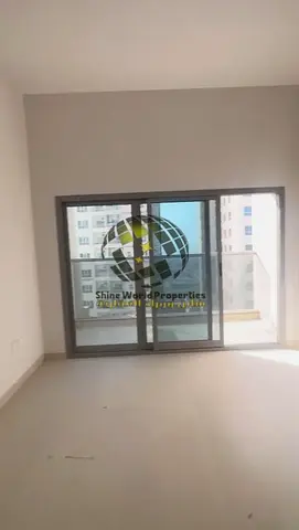 ستديو فاخر |جاهز للسكن| تملك حر
