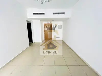 10 days free open view big face with balcony exit to Dubai