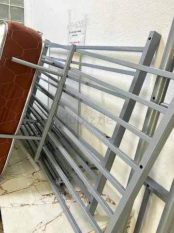 Double bunker steel bed with metress
