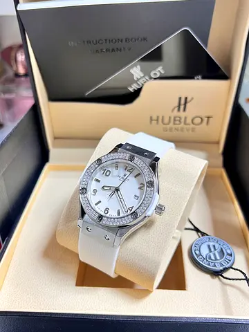 Hublot Womens White Rubber Strap Diamond Bezel Watch