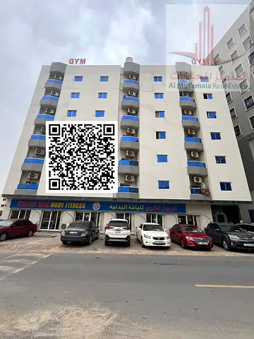 شقه غرفه وصاله و1  حمام وبلكونه في منطقه الروضه 2 بنايه عائلات فقط موقع ممتاز جدا