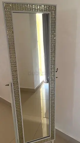 مراية مع درج اكسسوارات