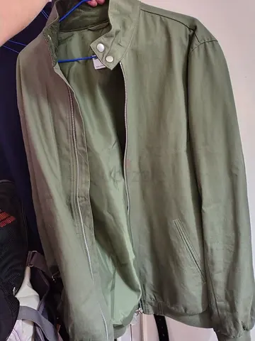 Brand new men army green bomber jacket M-L size