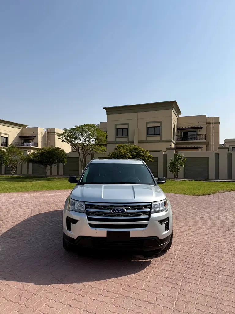 Ford Explorer 2019 — photo 1 of 8