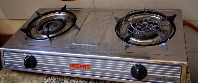 Gas stove regulator and cable