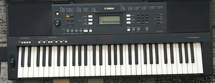 YAMAHA PSR-A350 KEYBOARD
