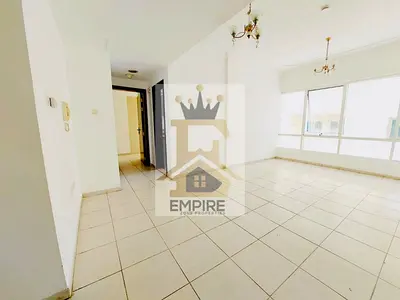 Hot offer,,15 days,,spacious living,,balcony,,bright,,wardrobe