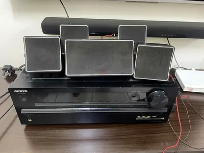 Onkyo AV Receiver with Jamo - 5-Speaker Surround Set and Sub - Working Condition